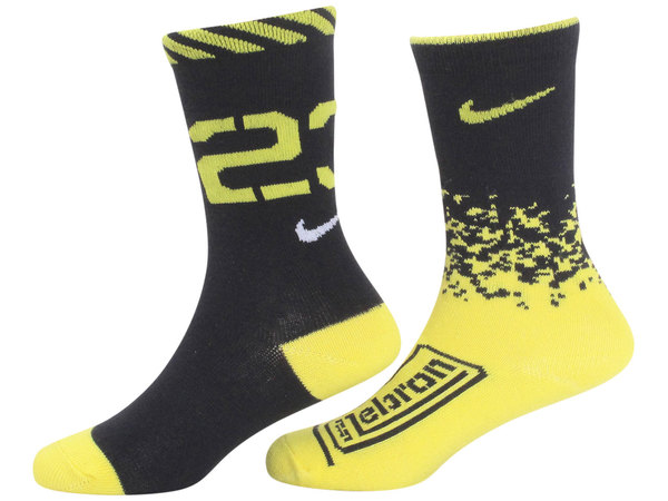 Nike Little Boy's Crew Socks 2-Pairs Lightweight Truck Graphic