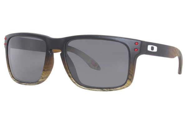 Oakley – NYCMode