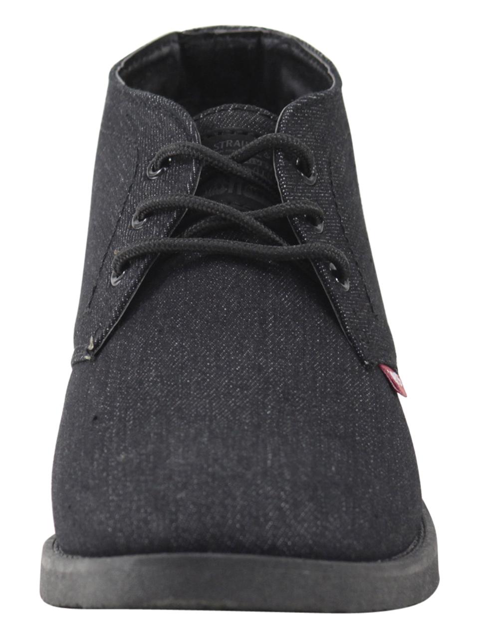 levis chukka