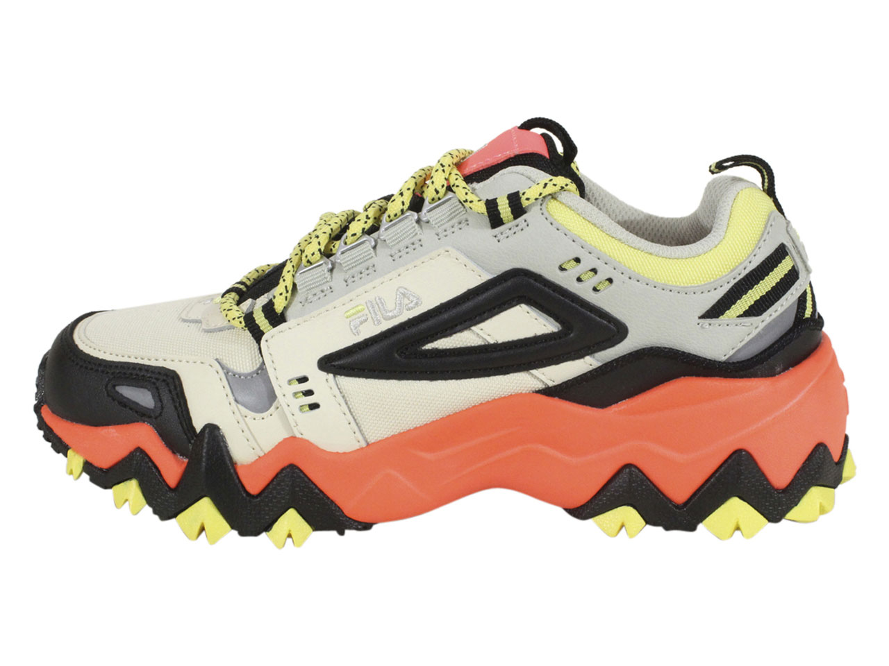 Fila Oakmont-TR Sneakers Gardenia/Black/Coral Women's Trail Running ...