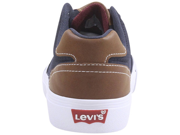 burgundy levi shoes