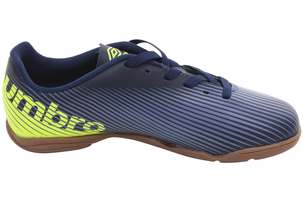 umbro indoor soccer shoes