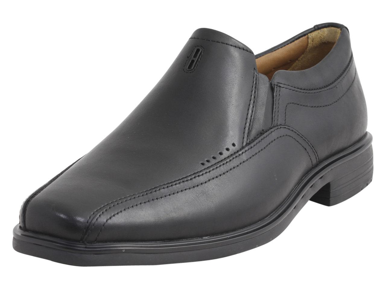 clarks unstructured shoes canada