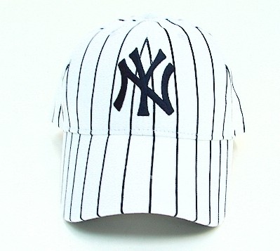 white pinstripe yankees hat