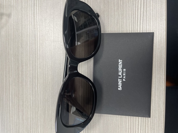 SAINT LAURENT SL316 Betty 001 Black Oval Square 53 mm Women's  Sunglasses